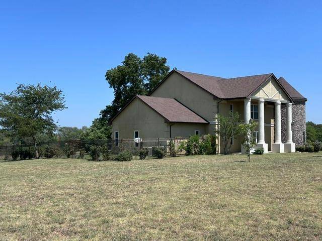195 Whitworth Road, Whitewright, TX 75491
