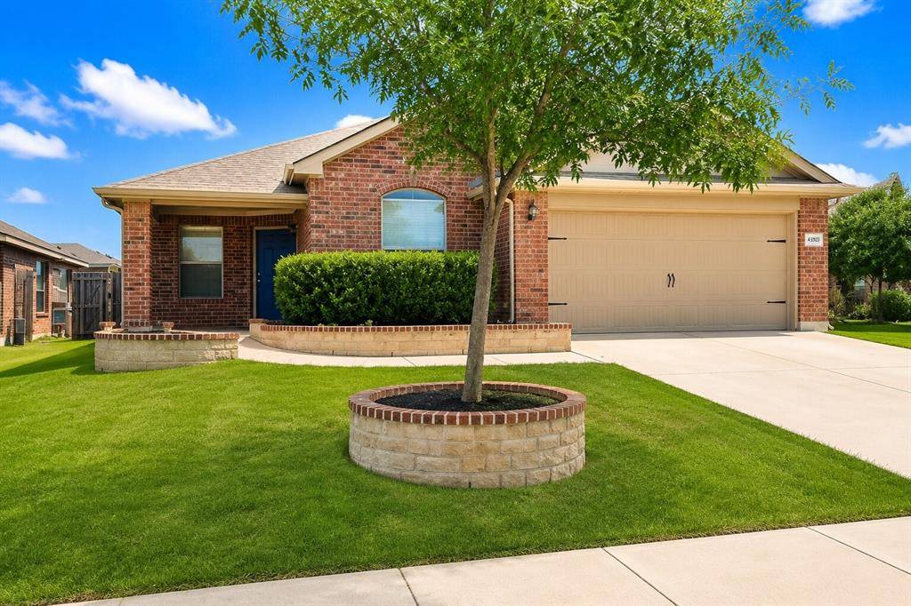 1229 Walnut Cliff Court, Fort Worth, TX 76179