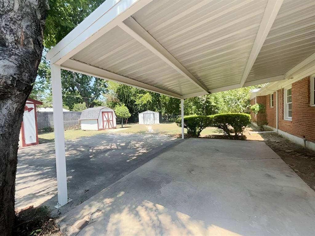 2125 Ridgeview Street, Fort Worth, TX 76119