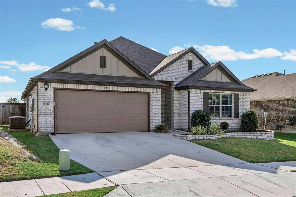 8740 Copper River Drive, Fort Worth, TX 76131