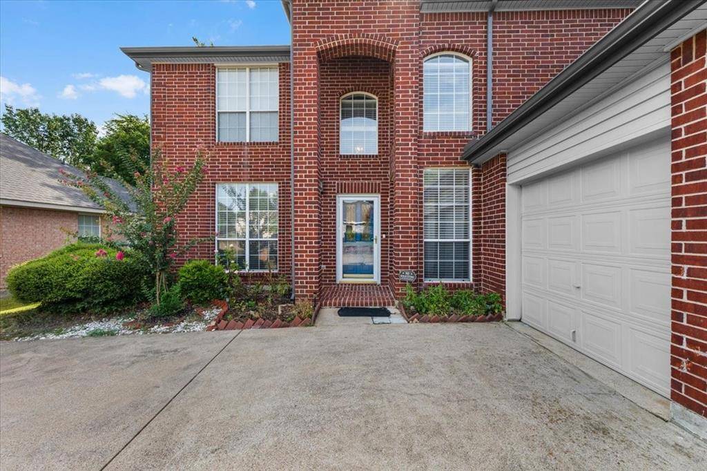 1000 Becker Drive, Euless, TX 76039