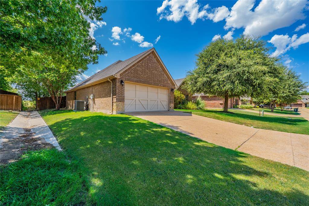109 Chateau Drive, Aledo, TX 76008