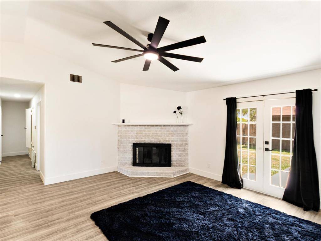 1040 Carmody Drive, Mesquite, TX 75149