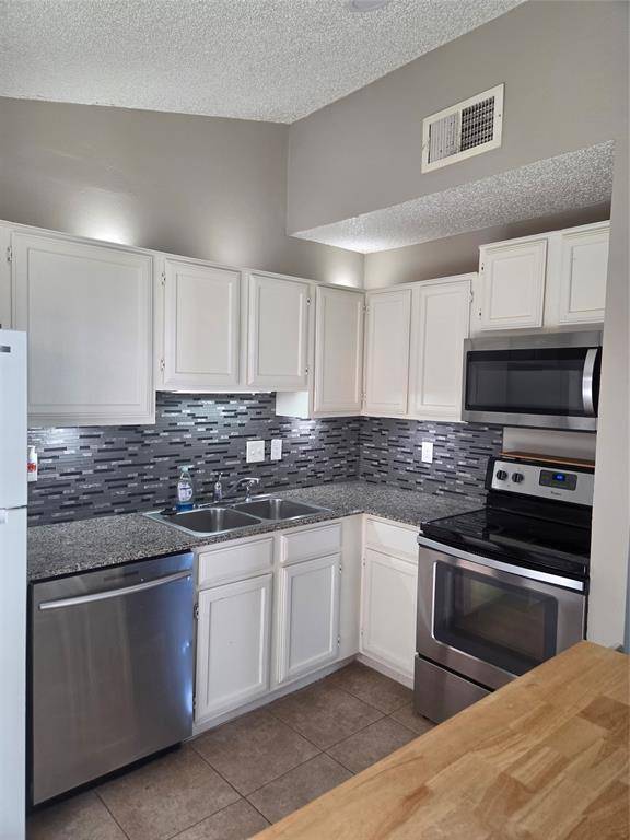 9977 Pack Saddle Trail, Fort Worth, TX 76108