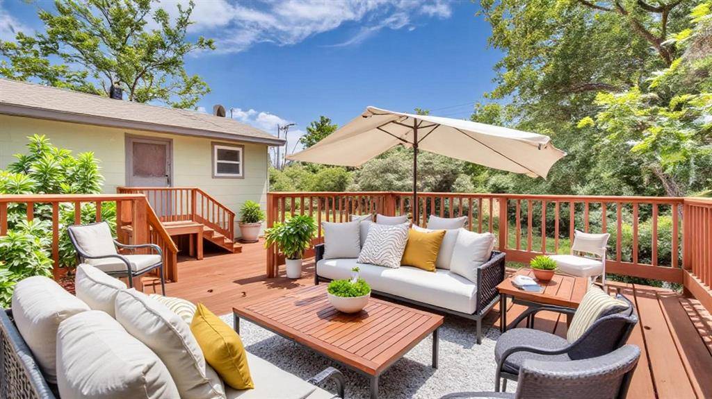 1528 W Day Street, Denison, TX 75020