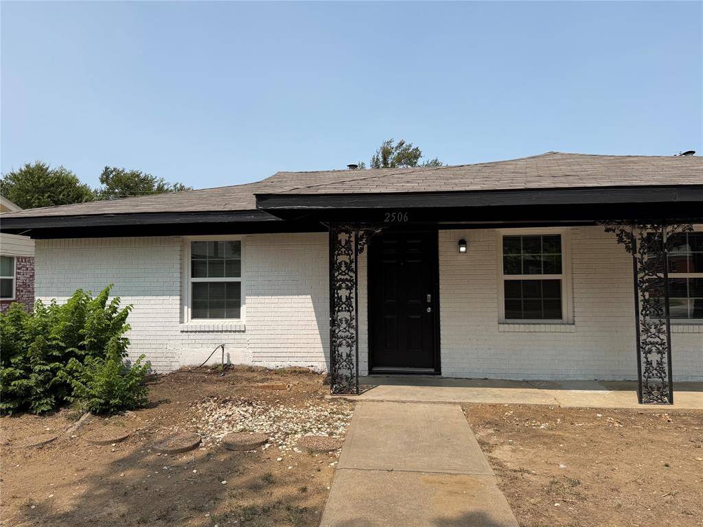 2506 Normont Circle, Fort Worth, TX 76103
