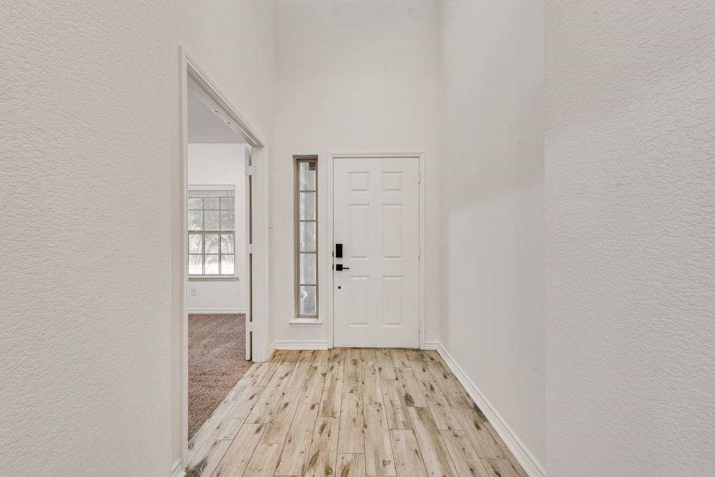 1816 Castle Creek Drive, Little Elm, TX 75068