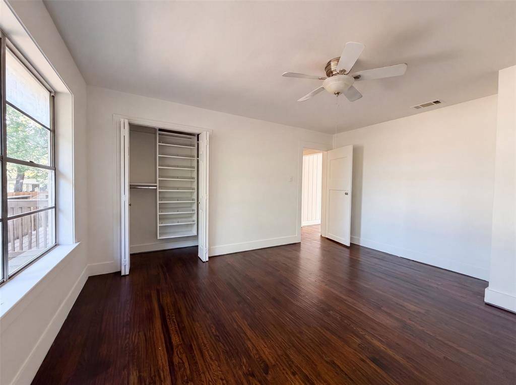 1856 Carl Street, Fort Worth, TX 76103