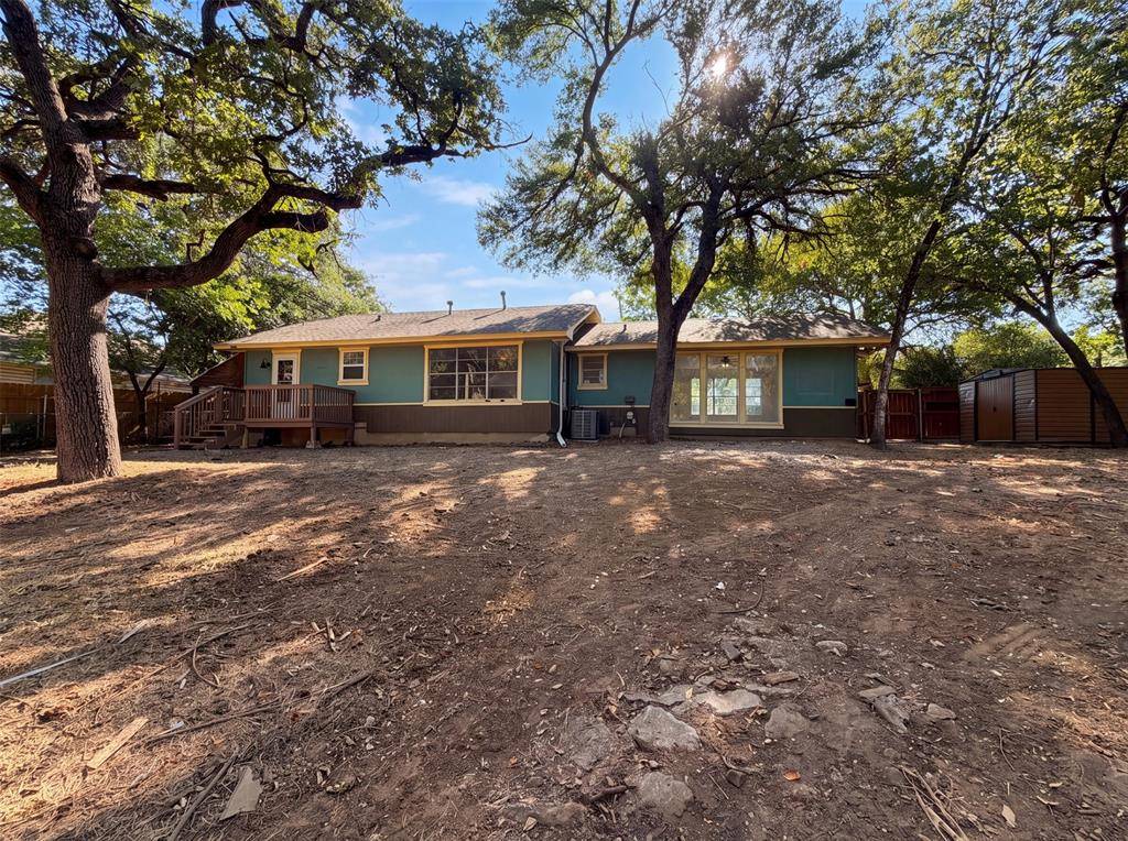 1856 Carl Street, Fort Worth, TX 76103