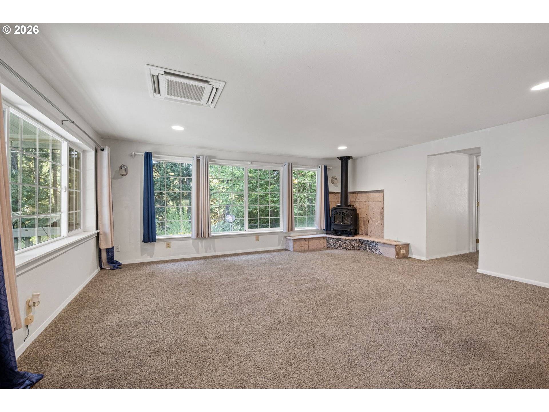 31034 GOWDYVILLE RD, Cottage Grove, OR 97424