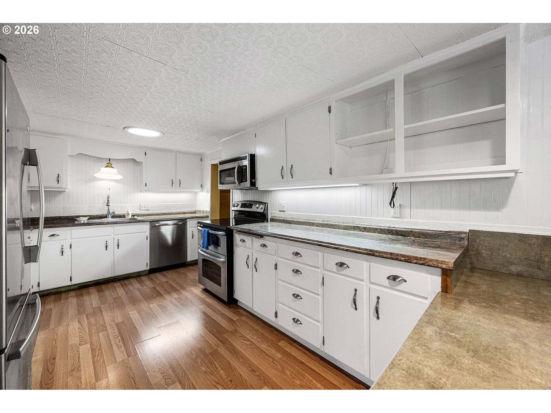 31034 GOWDYVILLE RD, Cottage Grove, OR 97424