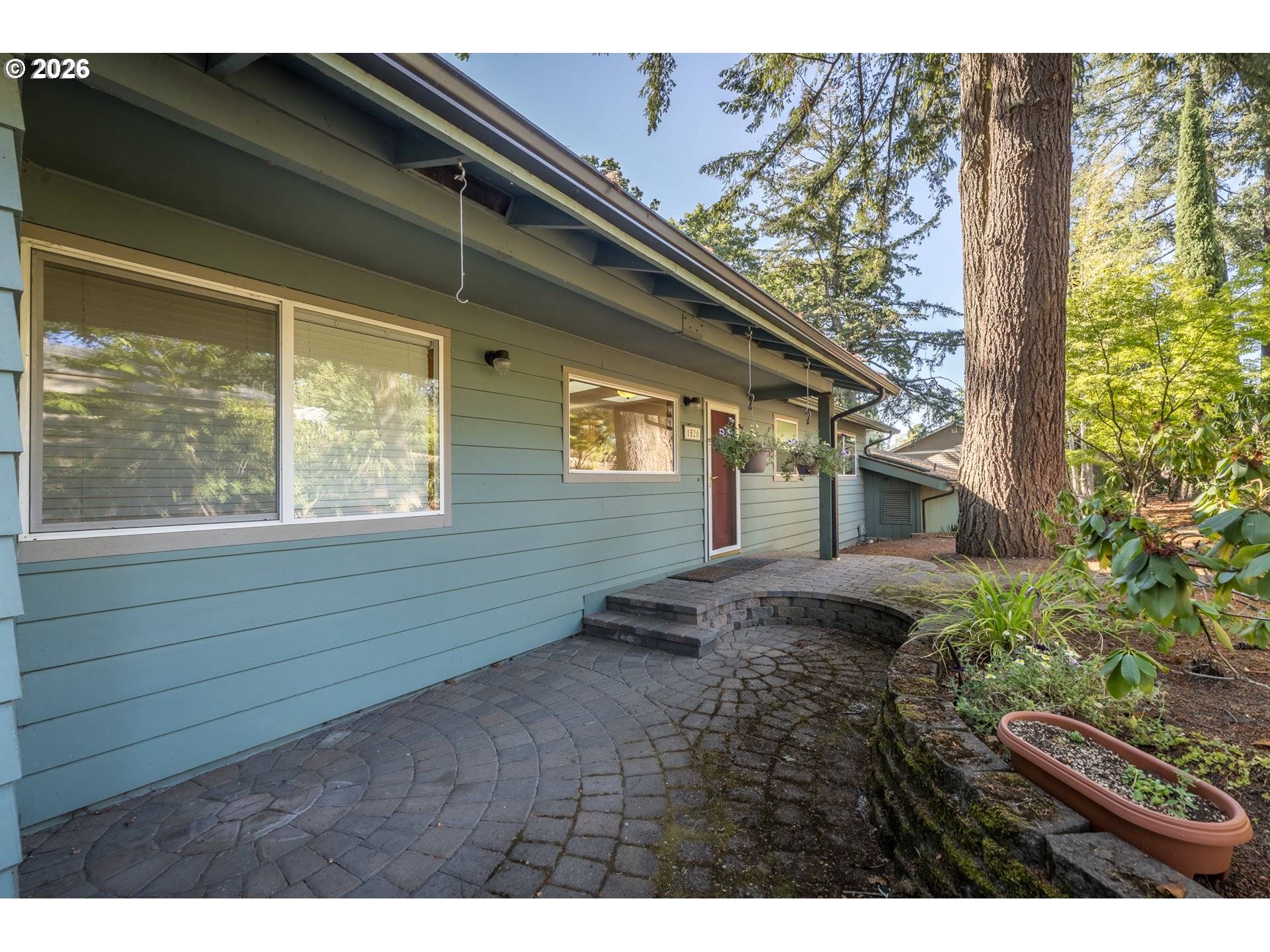 1520 LAUREL HEIGHTS DR NW, Albany, OR 97321