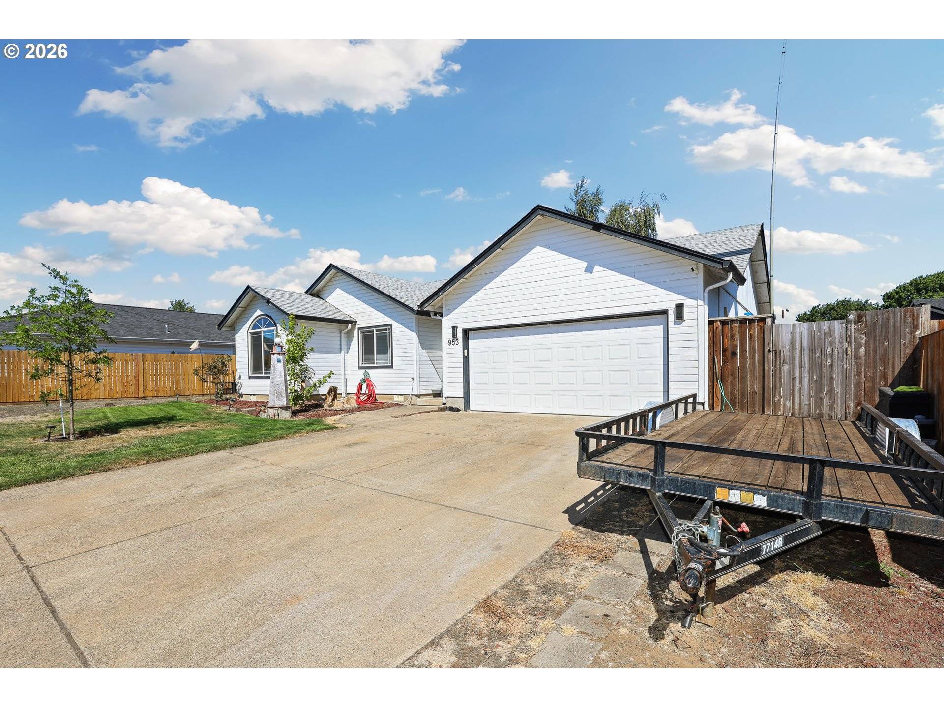 953 W 17Th AVE, Junction City, OR 97448