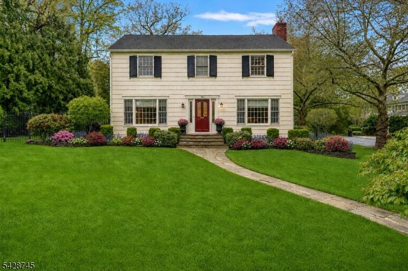 36 Cambridge Drive, Millburn Twp., NJ 07078