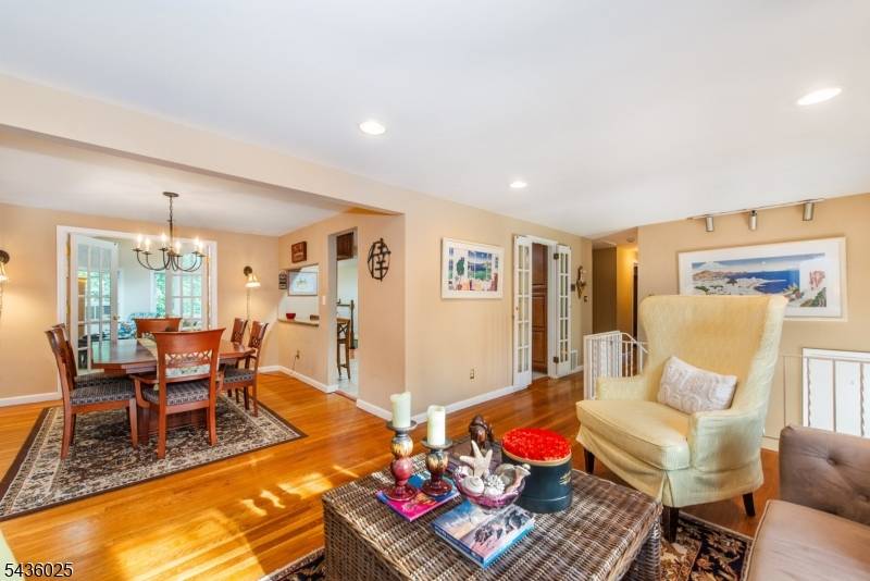 62 Trocha Ave, Livingston Twp., NJ 07039