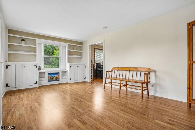 267 Kings Rd, Madison Boro, NJ 07940
