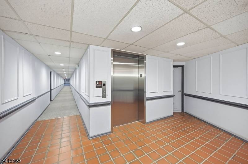 28 Iron Forge Sq #28, Pompton Lakes Boro, NJ 07442