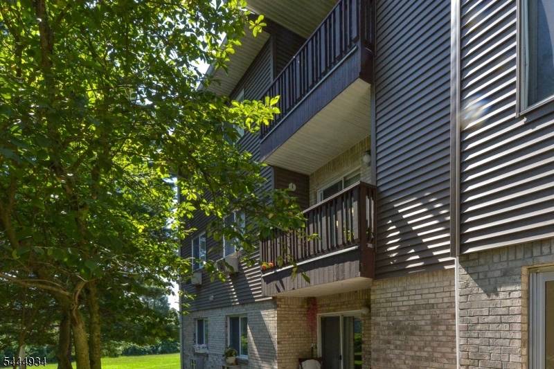 308 Federal Hill Rd #308, Pompton Lakes Boro, NJ 07442