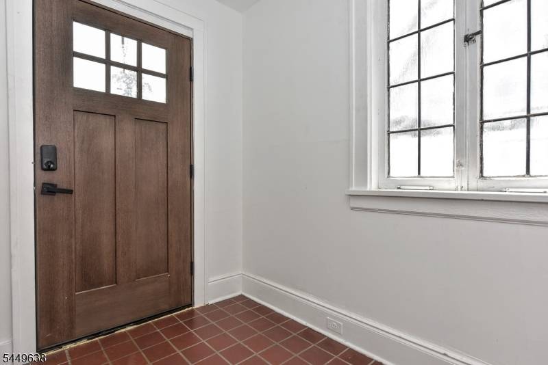 74 Ross Ave, Hackensack City, NJ 07601