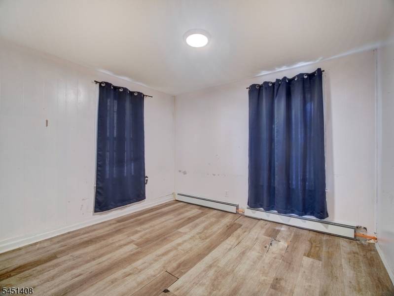 54 N 4Th St, Paterson City, NJ 07522