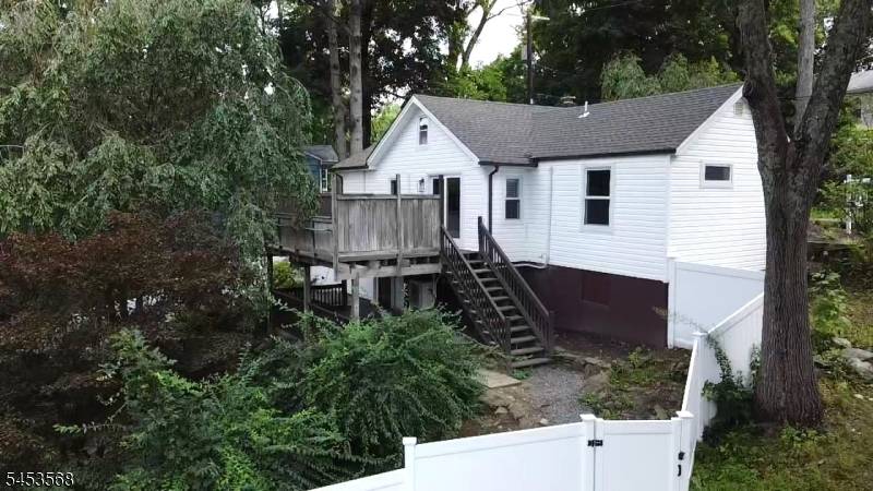 74 Leather Stocking Path, Lincoln Park Boro, NJ 07035