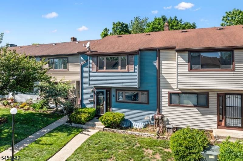 489 Brookside Ln, Hillsborough Twp., NJ 08844