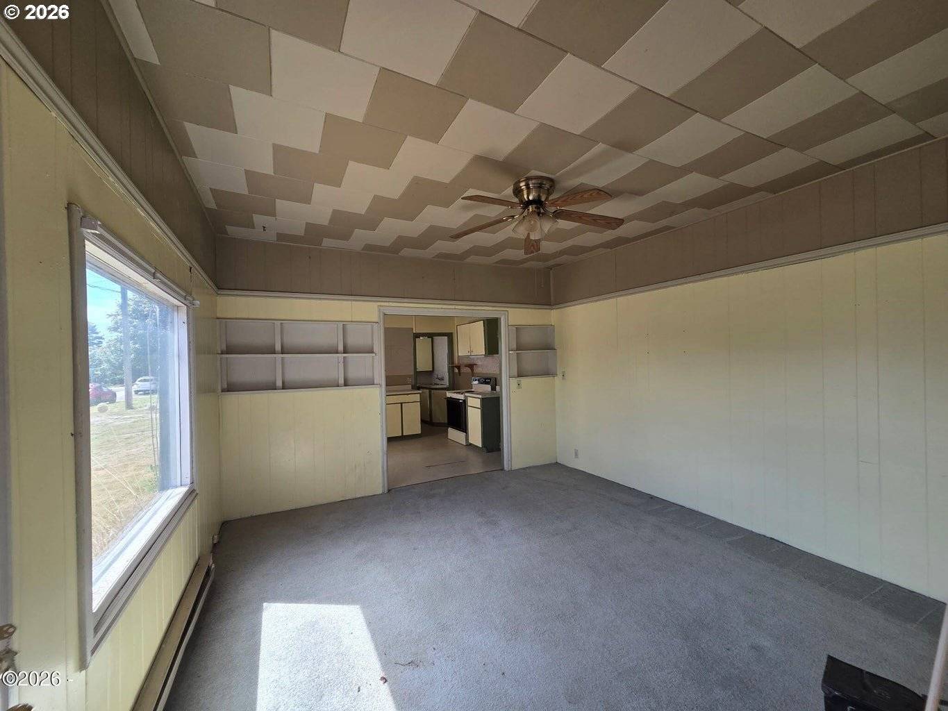 816 NESTUCCA AVE, Tillamook, OR 97141
