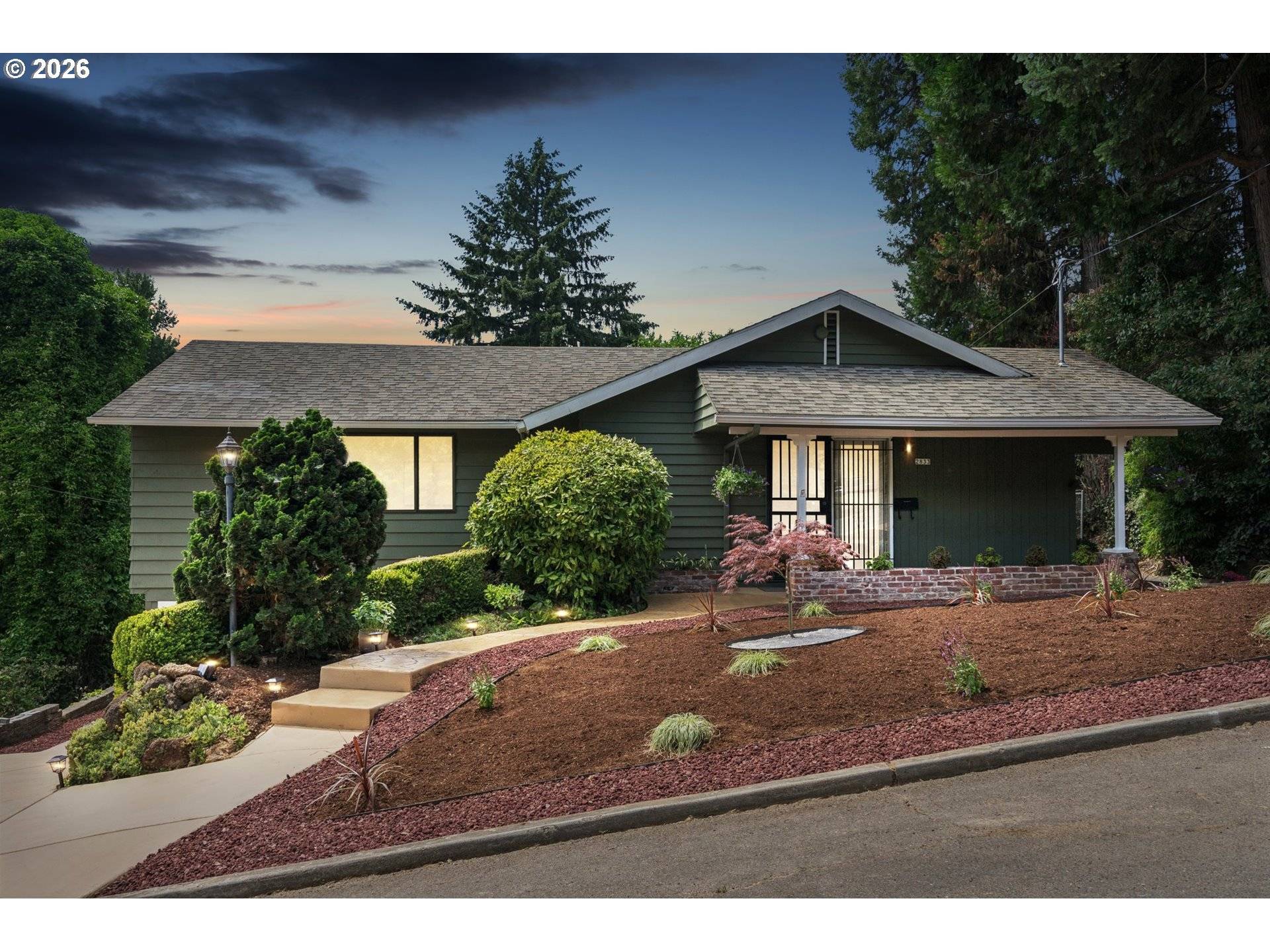 2833 NE 89TH AVE, Portland, OR 97220