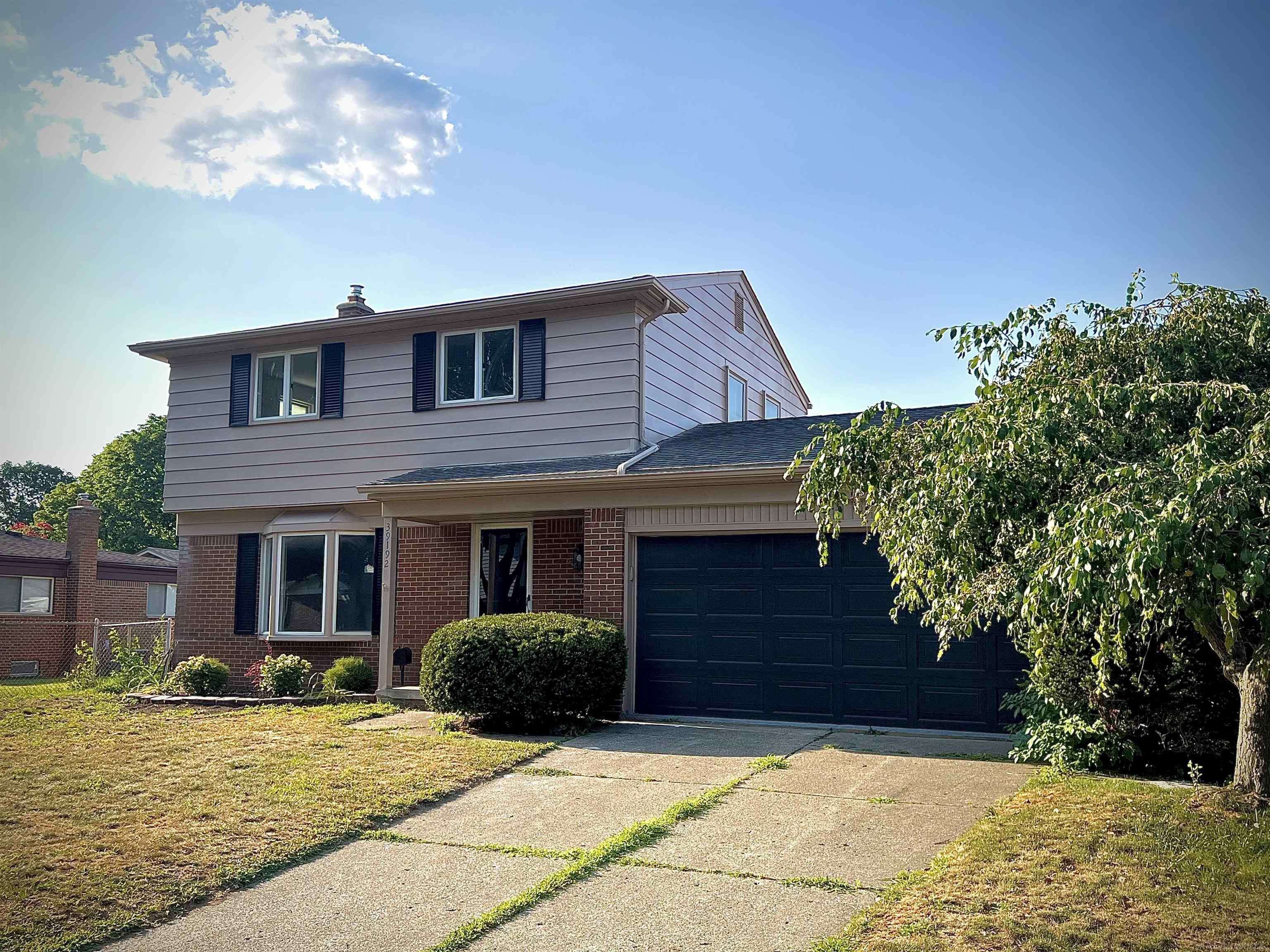 39192 Howell ST, Livonia, MI 48154