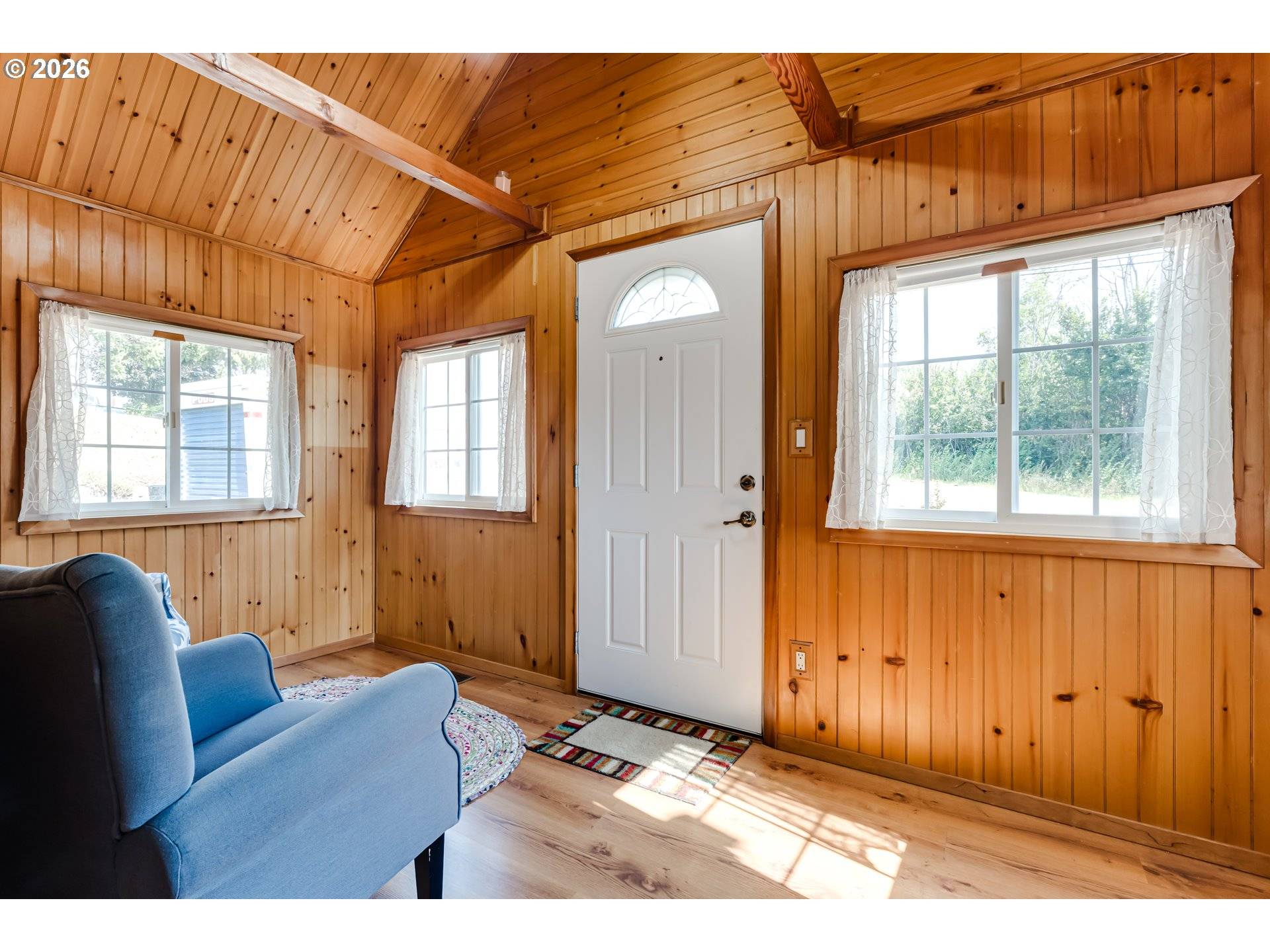 374 E MAIN ST, Lowell, OR 97452
