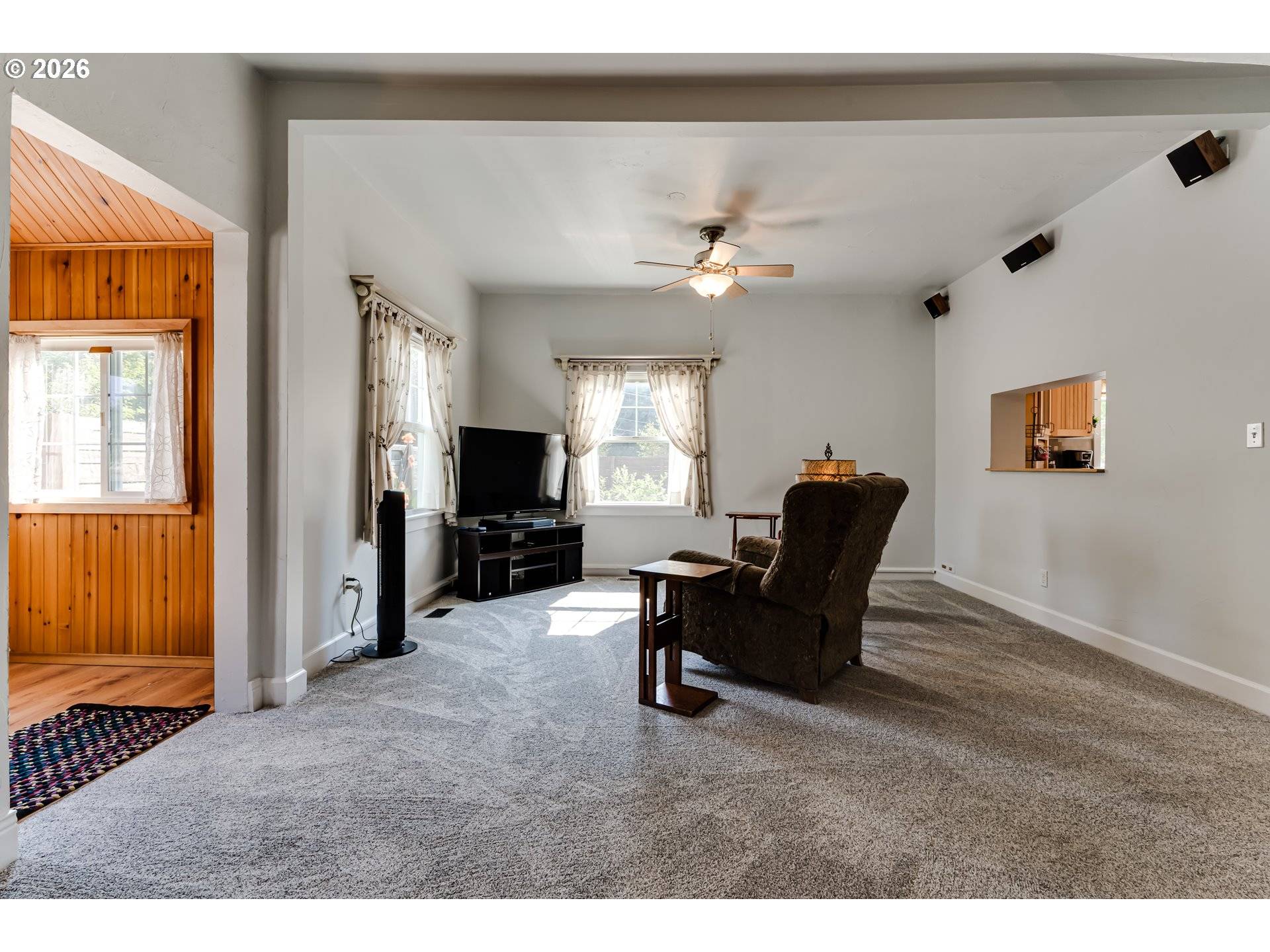 374 E MAIN ST, Lowell, OR 97452