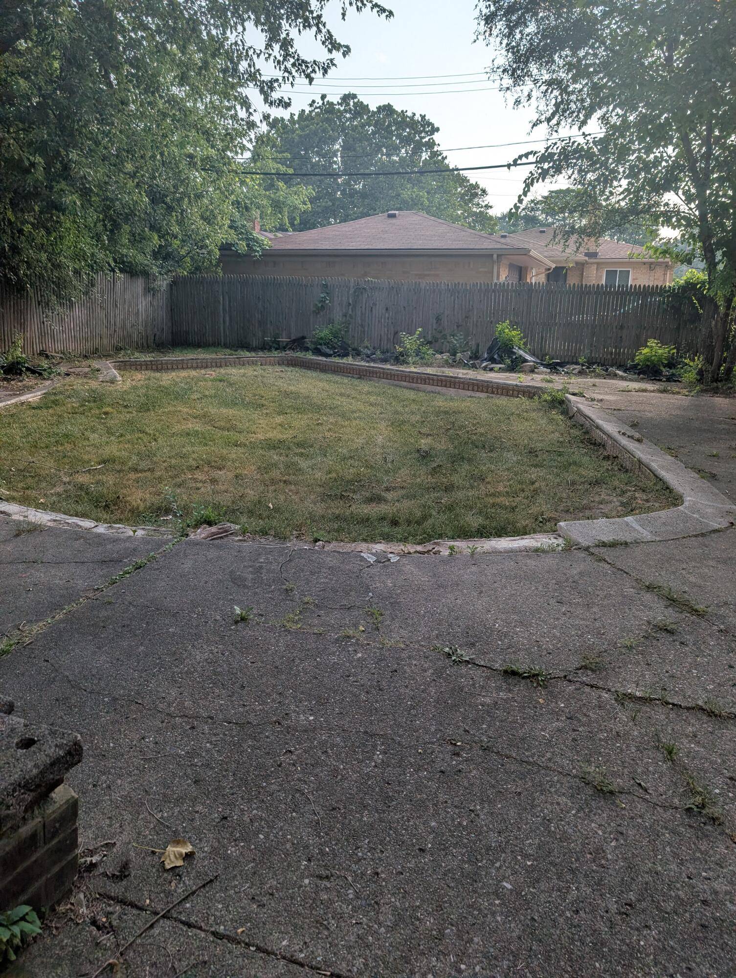 23181 Parklawn ST, Oak Park City, MI 48237