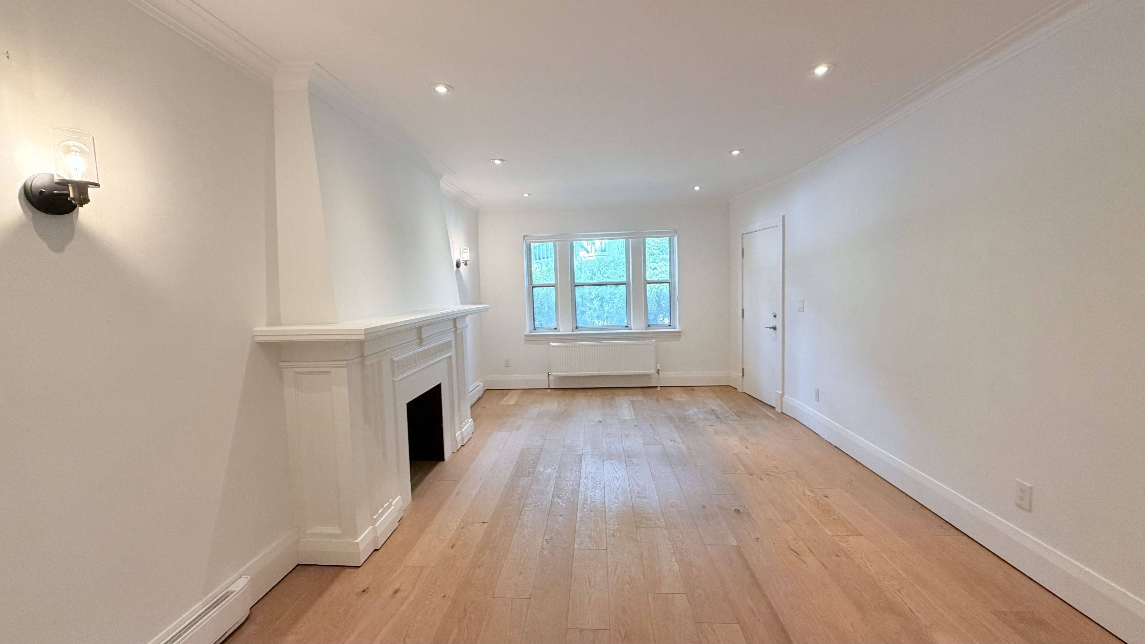 107 Chatsworth DR #1, Toronto C04, ON M4R 1R8