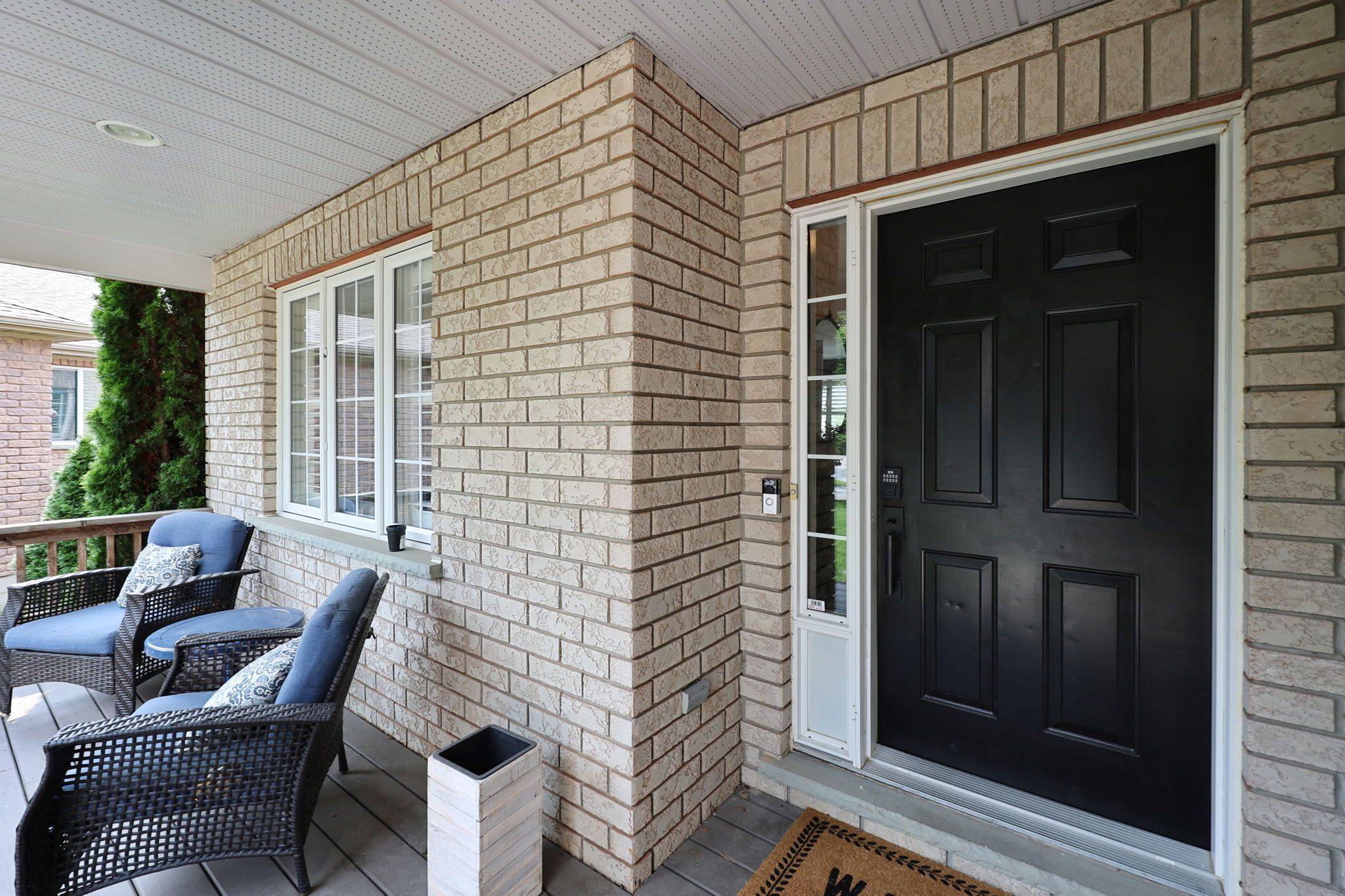 14 HUNTER CT, Springwater, ON L0L 1P0