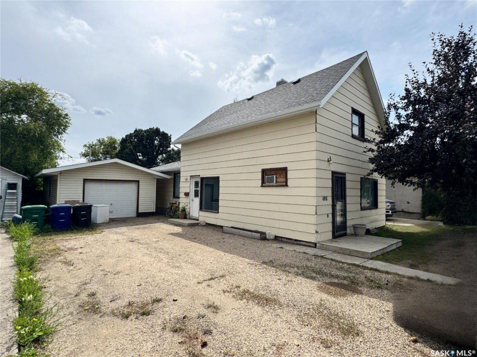 408 4th AVENUE E, Biggar, SK S0K 0M0