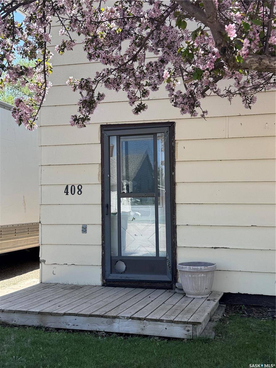 408 4th AVENUE E, Biggar, SK S0K 0M0