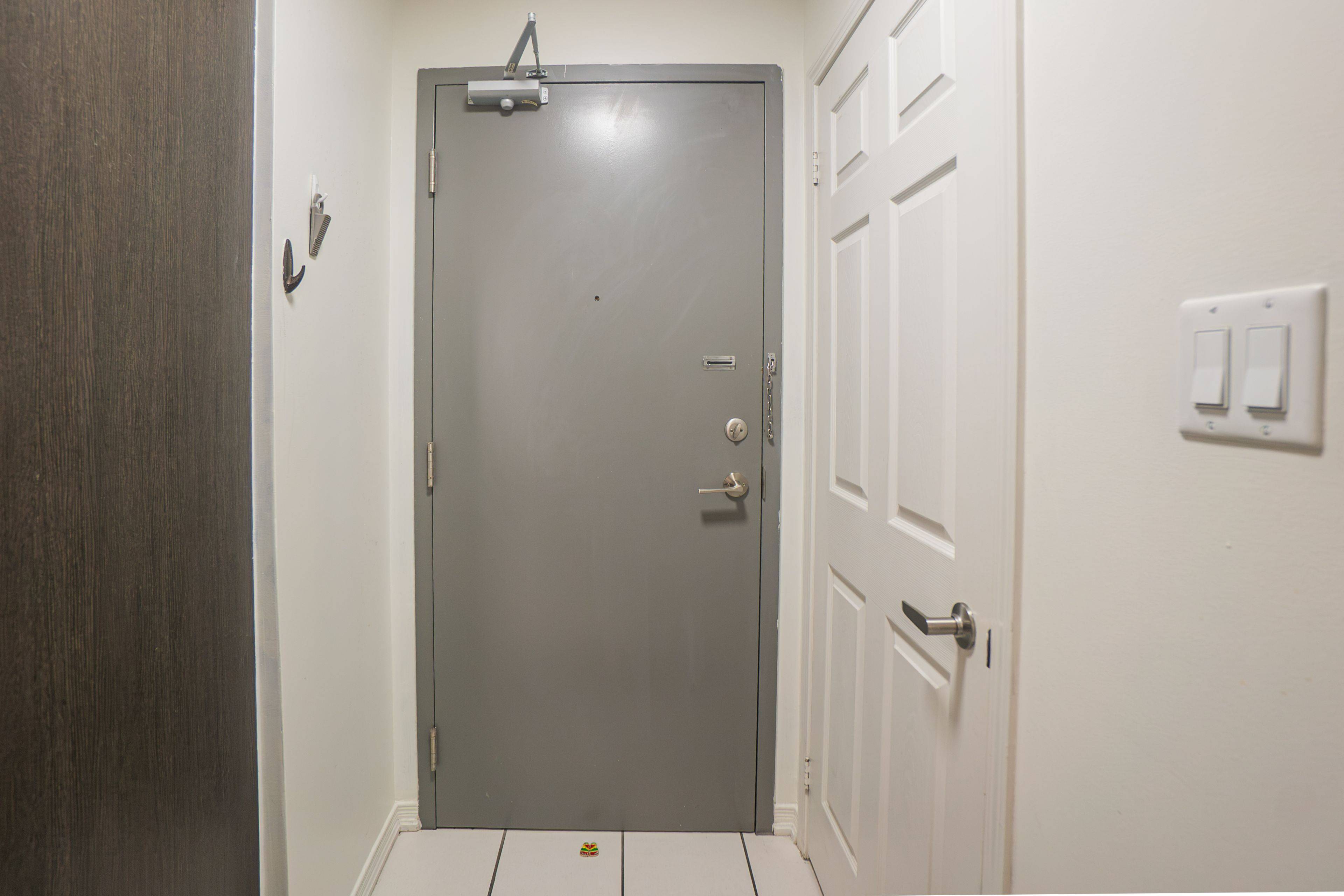 50 Sky Harbour DR #315, Brampton, ON L6Y 6B8