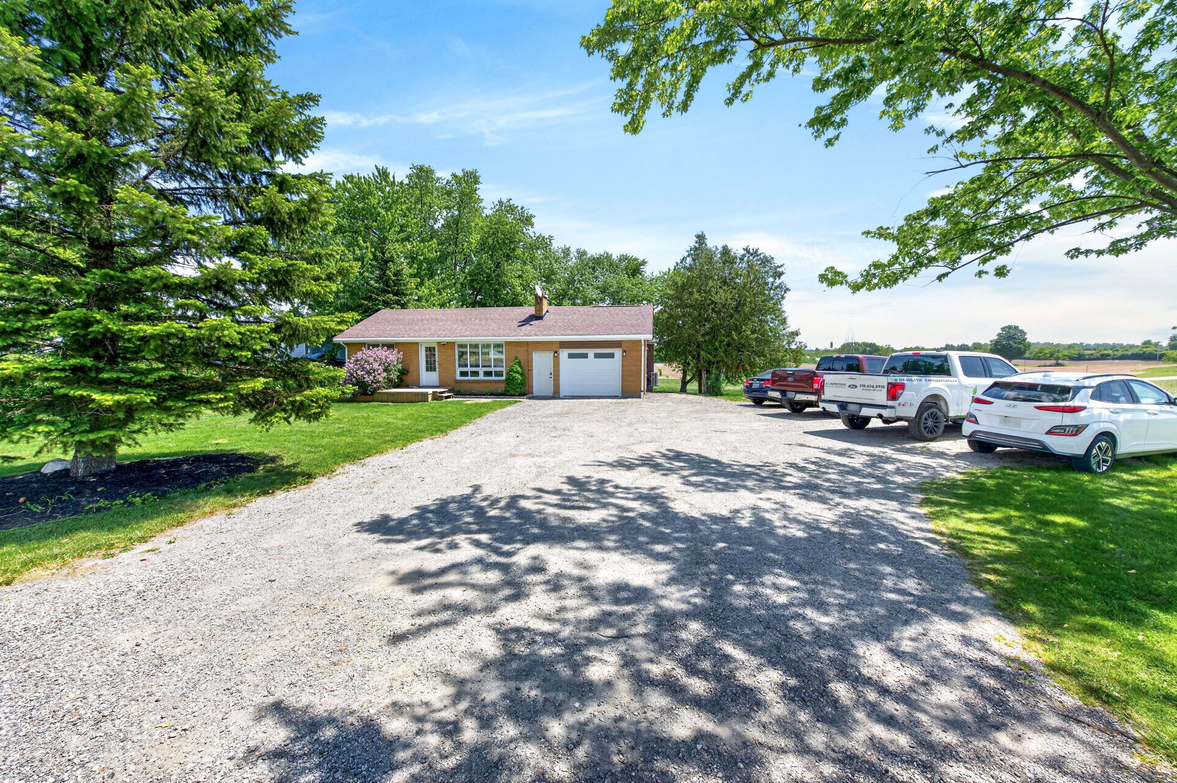 3402 Dorchester RD, Thames Centre, ON N0L 1G5