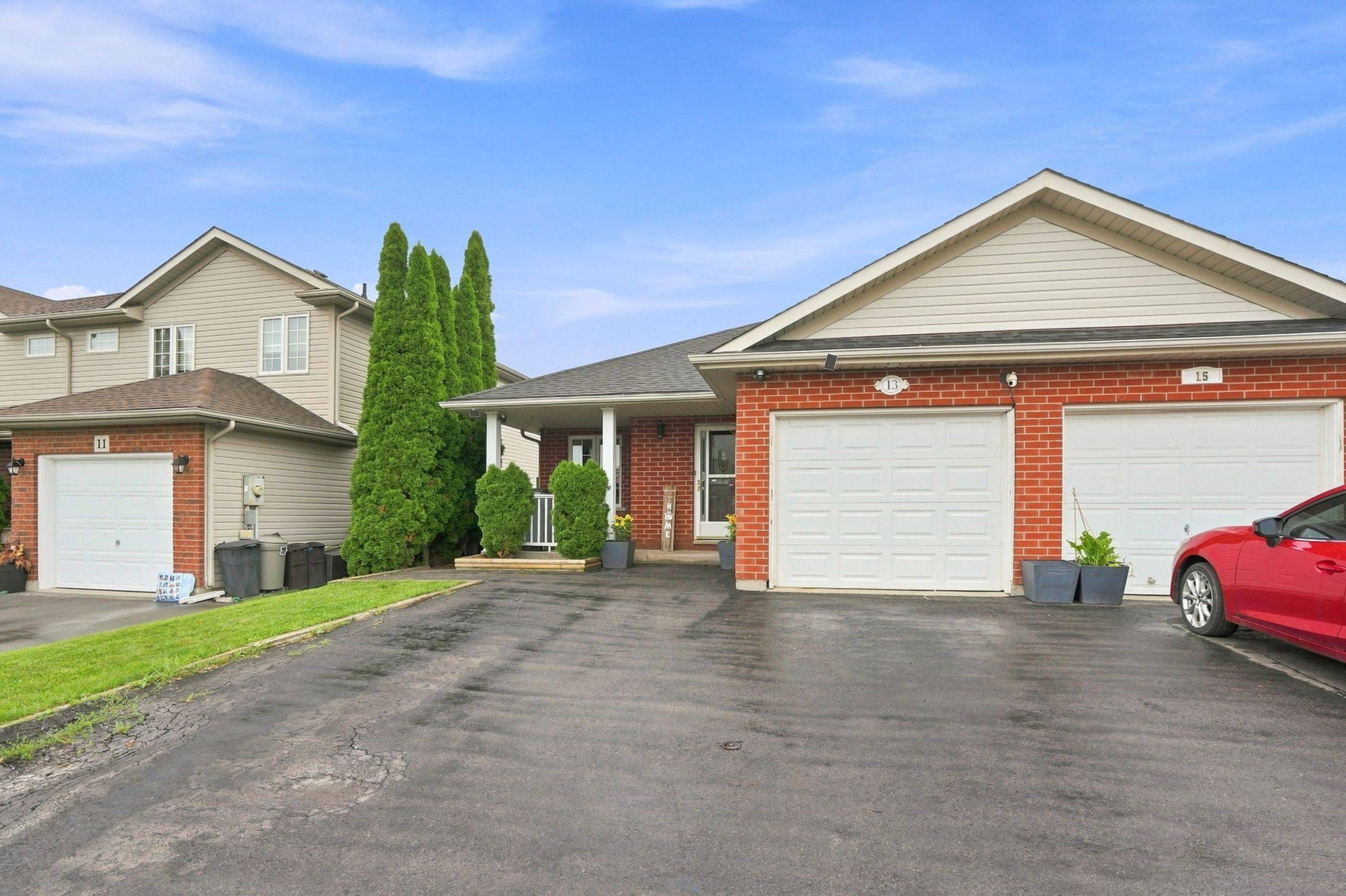 13 Golden Acres DR, West Lincoln, ON L0R 2A0