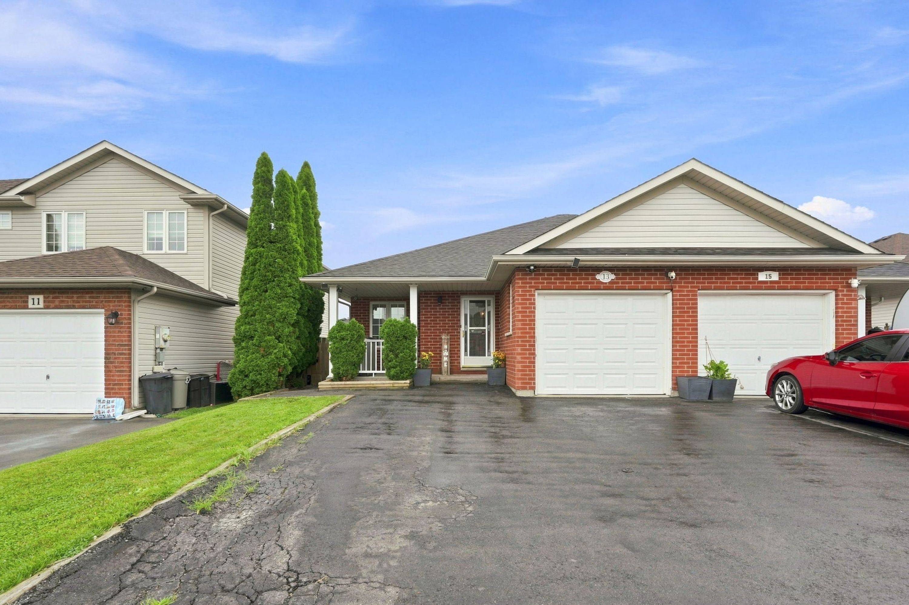 13 Golden Acres DR, West Lincoln, ON L0R 2A0