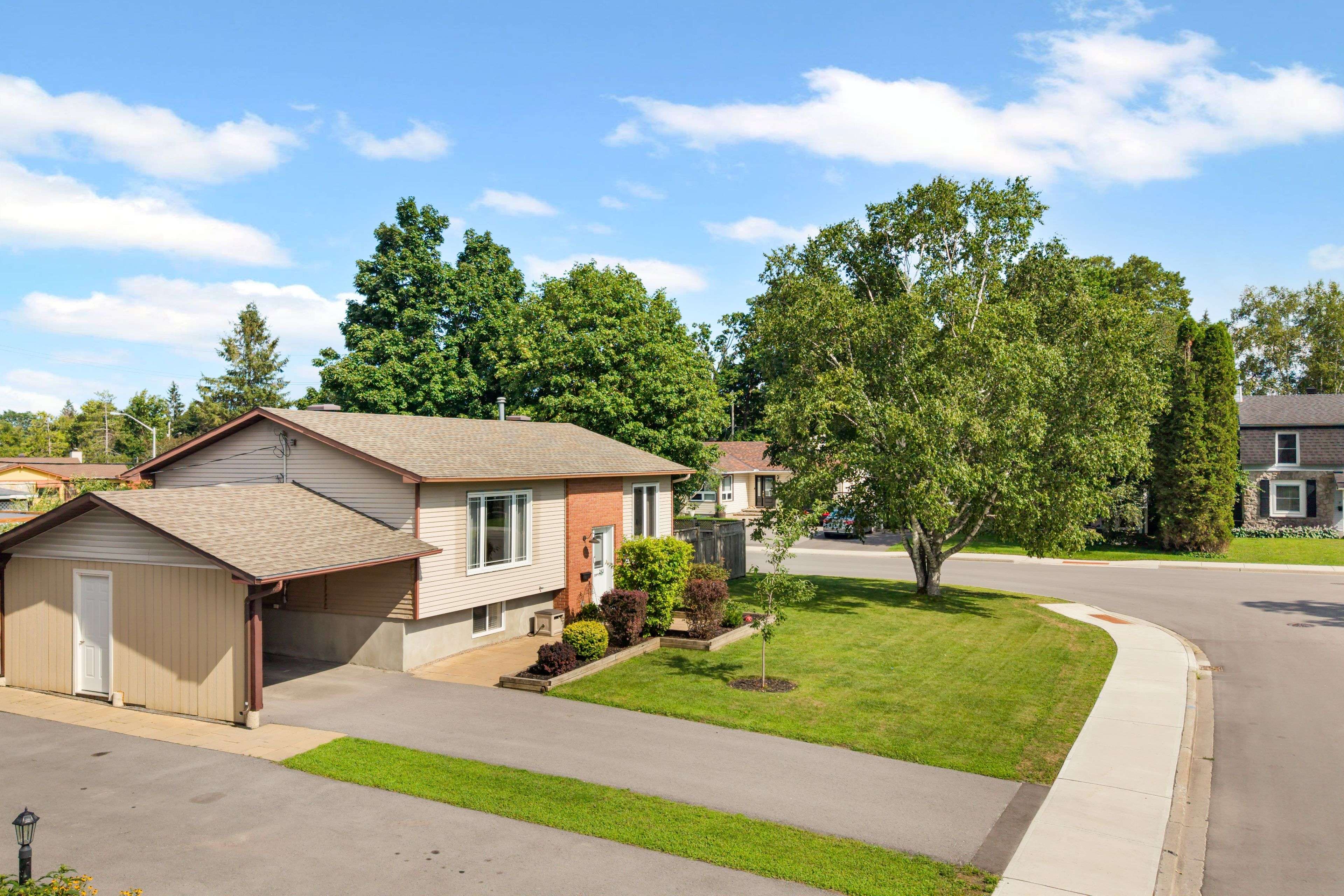 243 Grant ST, Carleton Place, ON K7C 2S2