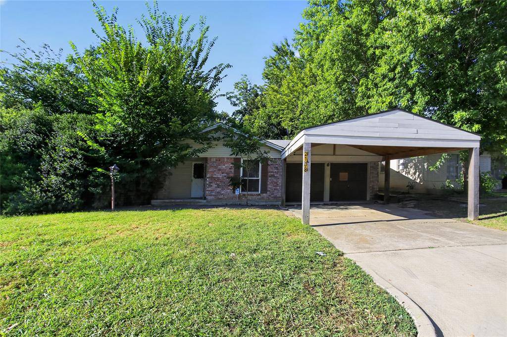 2108 Barton Drive, Arlington, TX 76010