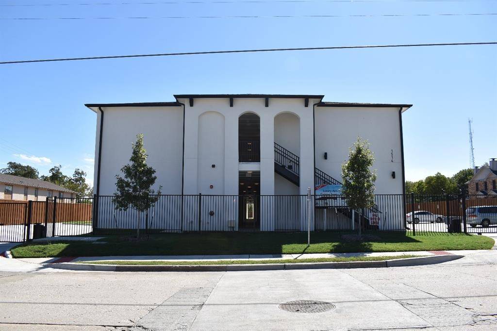 1514 E 15th Street #11, Plano, TX 75074