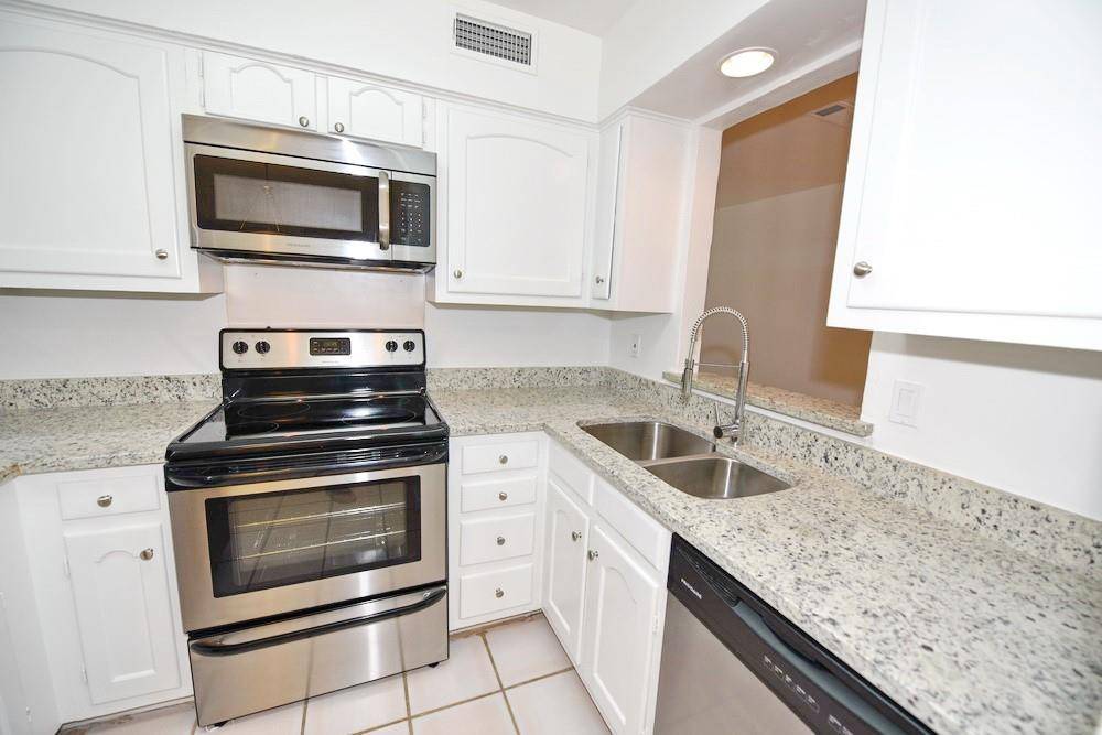 4818 Cole Avenue #104, Dallas, TX 75205