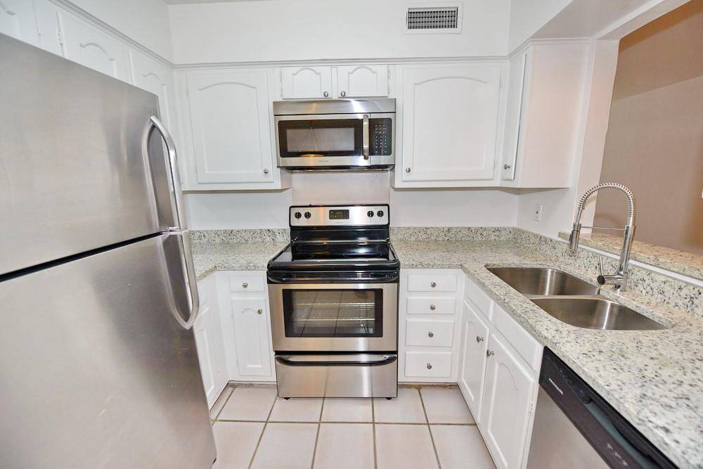4818 Cole Avenue #104, Dallas, TX 75205
