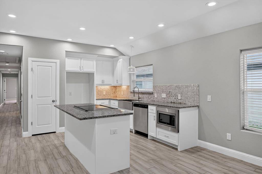 608 E College Street #608, Sherman, TX 75090