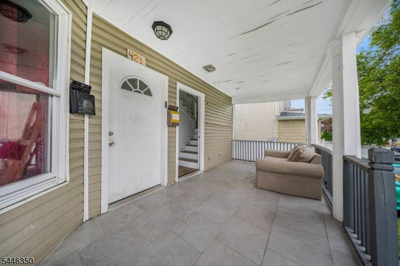 421-423 Magie Ave, Elizabeth City, NJ 07208