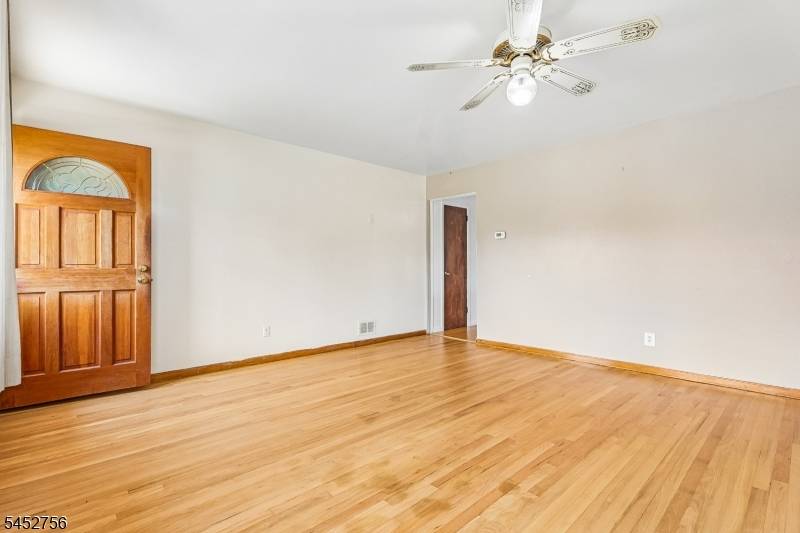 124 Sonora Ave, Woodbridge Twp., NJ 08830