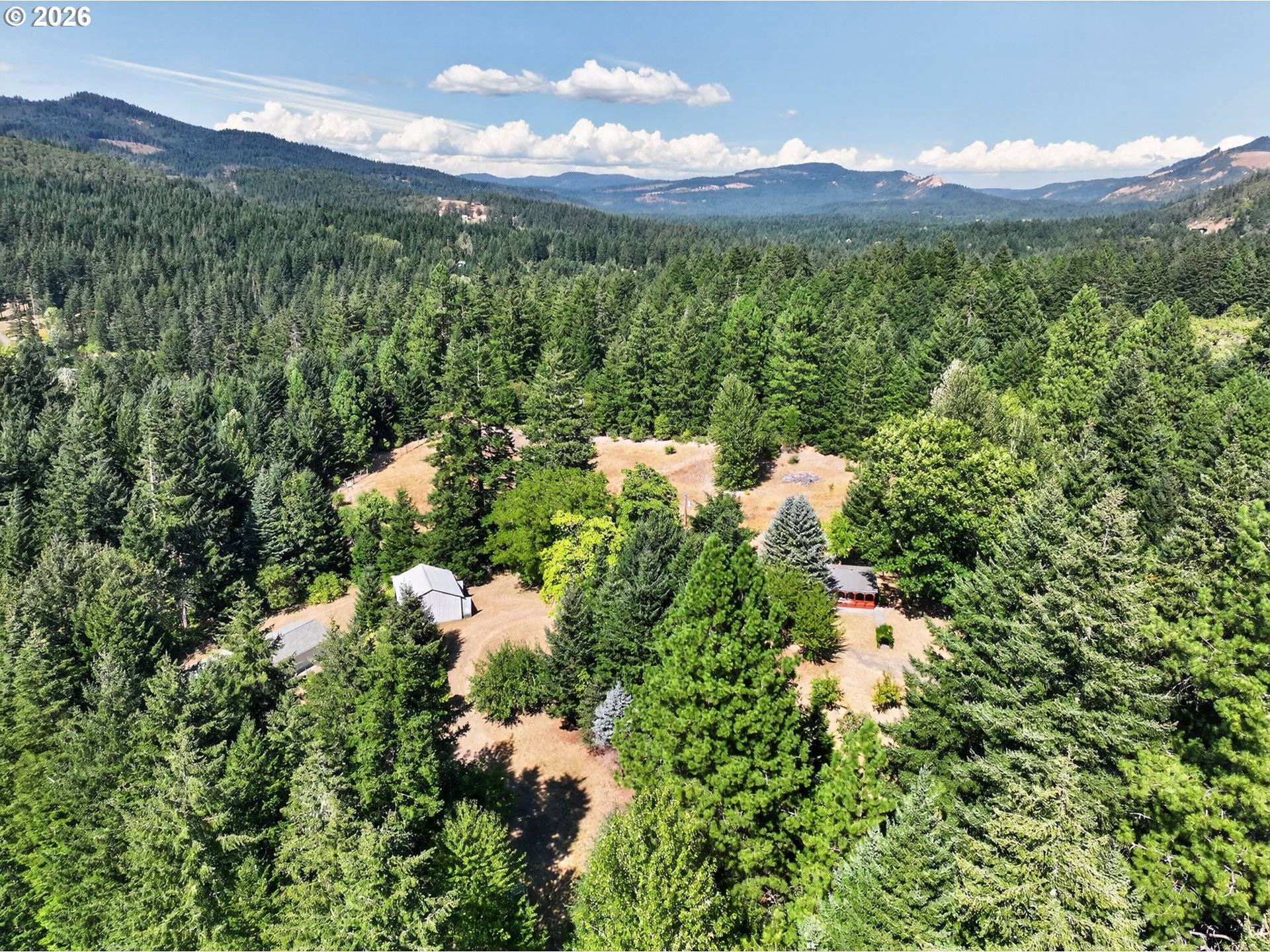 11 Graves RD, White Salmon, WA 98672