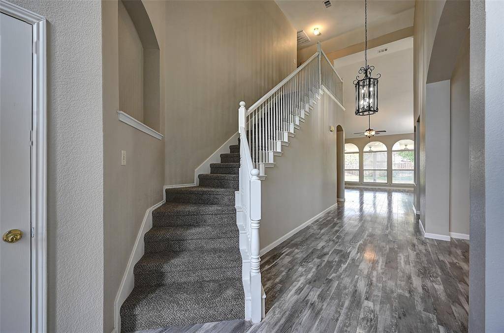 7500 Parkgate Drive, Fort Worth, TX 76137